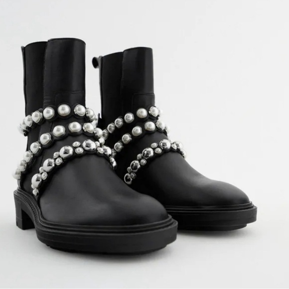 New with tags Zara Chelsea leather jeweled boots - Picture 2 of 5
